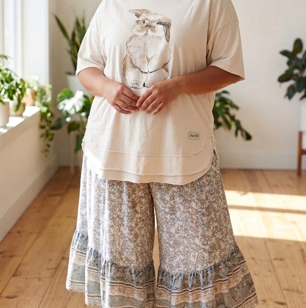 August Bleu Beige Bunny Tunic Top & Cato Smocked Floral Culottes Set/Outfit - 2X